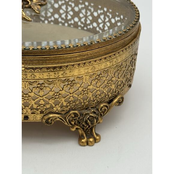 Hollywood Regency Gold Filigree Oval Trinket Box Rose Feet And Lid Decoration - Picture 3 of 8